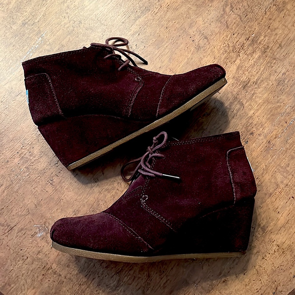 Toms Wedge Suede Bootie